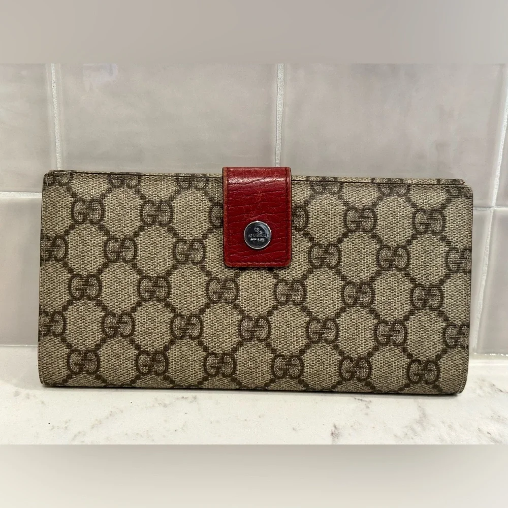 Gucci Beige Brown GG Canvas Continental Wallet with Red Leather Tab